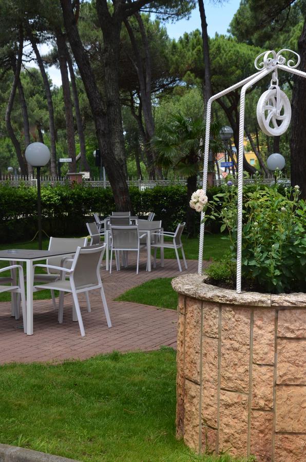 Rosen Garden Hotel 3*